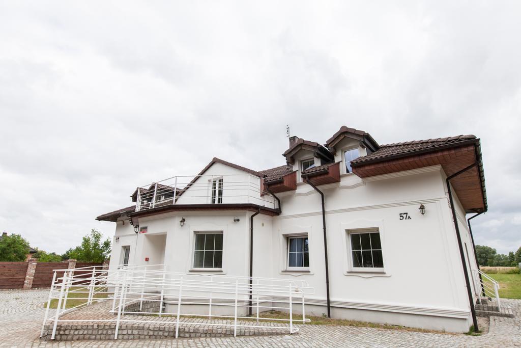 Dworek Poznan Poznań Exterior foto
